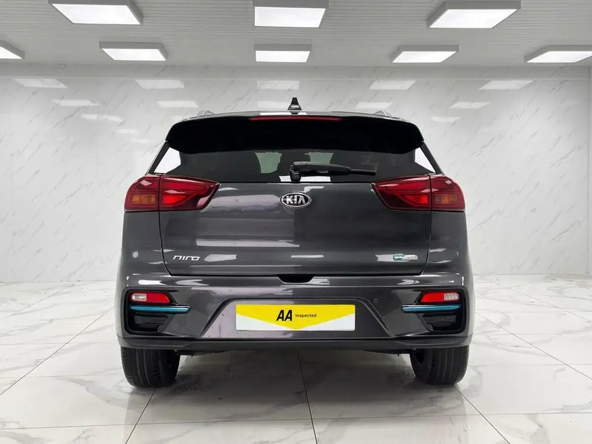 2021-kia-e-niro-ev-4-big-10