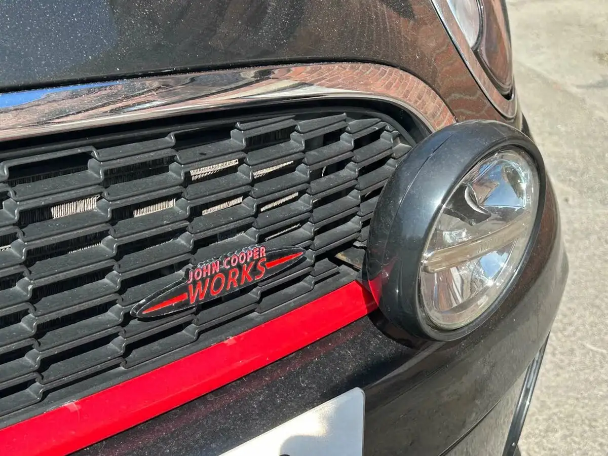 2012-mini-cooper-16-john-cooper-works-hatchback-3d-big-10