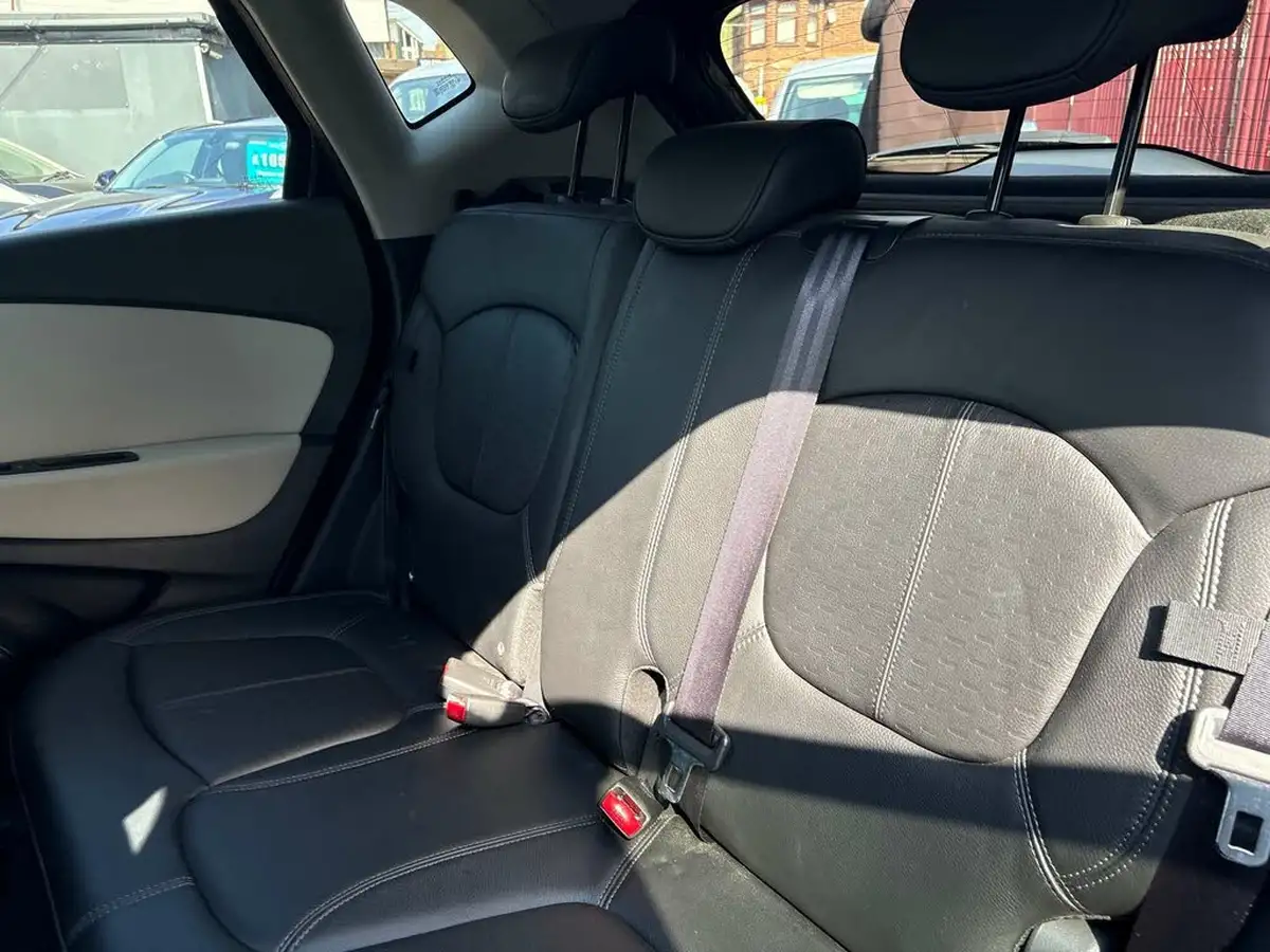 2018-renault-captur-09-tce-gt-line-big-14