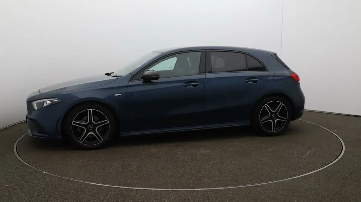 2022-mercedes-benz-a-class-13-a200-amg-line-executive-edition-hatchback-5d-7g-dct-big-65
