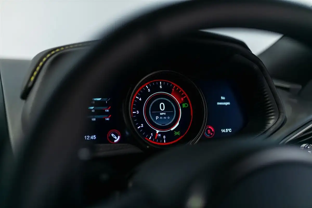2017-aston-martin-db11-52-v12-big-25