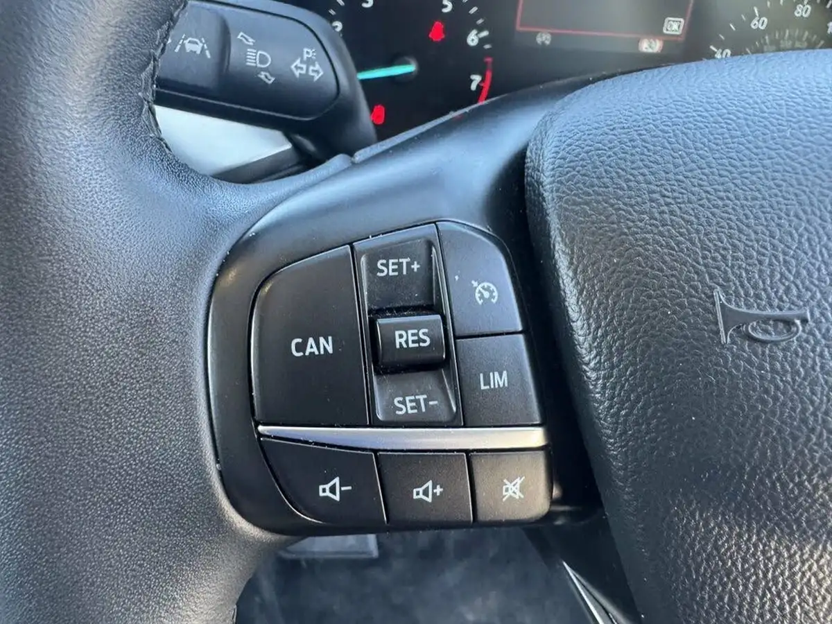 2020-ford-focus-10t-titanium-hatchback-auto-big-53
