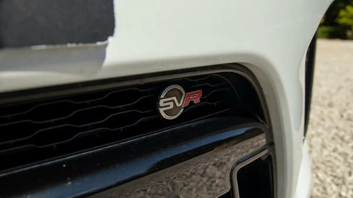 2021-land-rover-range-rover-sport-50-v8-p575-svr-carbon-edition-big-13