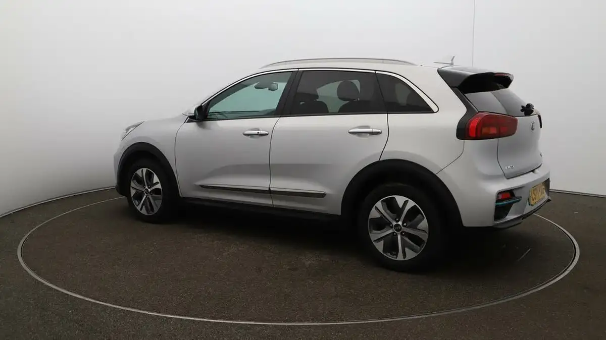 2021-kia-e-niro-ev-4-big-39