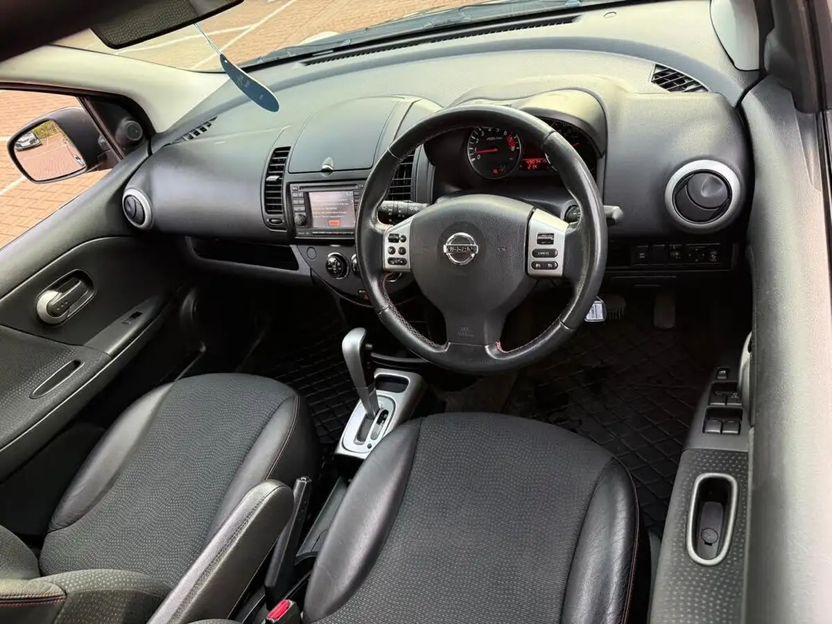 2011-nissan-note-16-tekna-auto-big-36