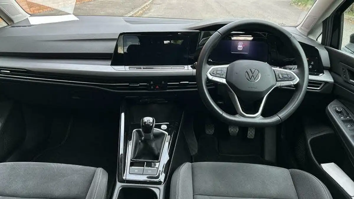 2023-volkswagen-golf-15-tsi-style-edition-150ps-big-7