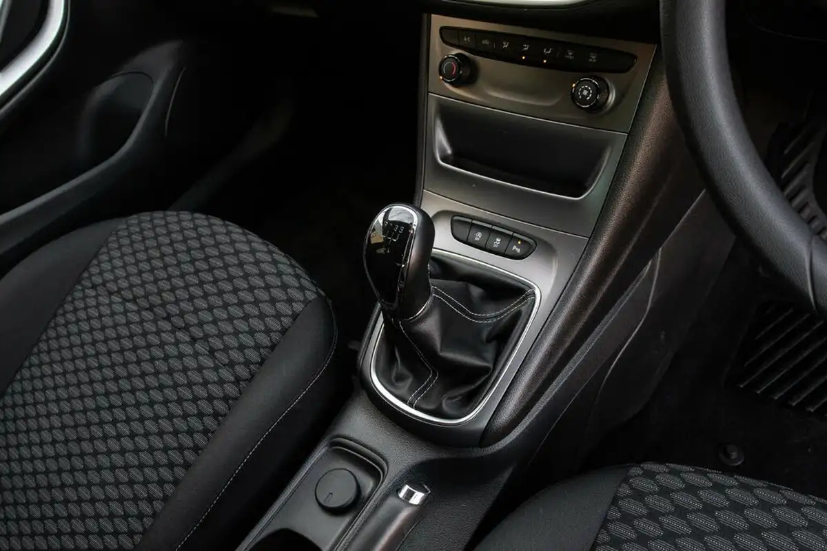2017-vauxhall-astra-10i-turbo-design-ssecotec-hatchback-big-27