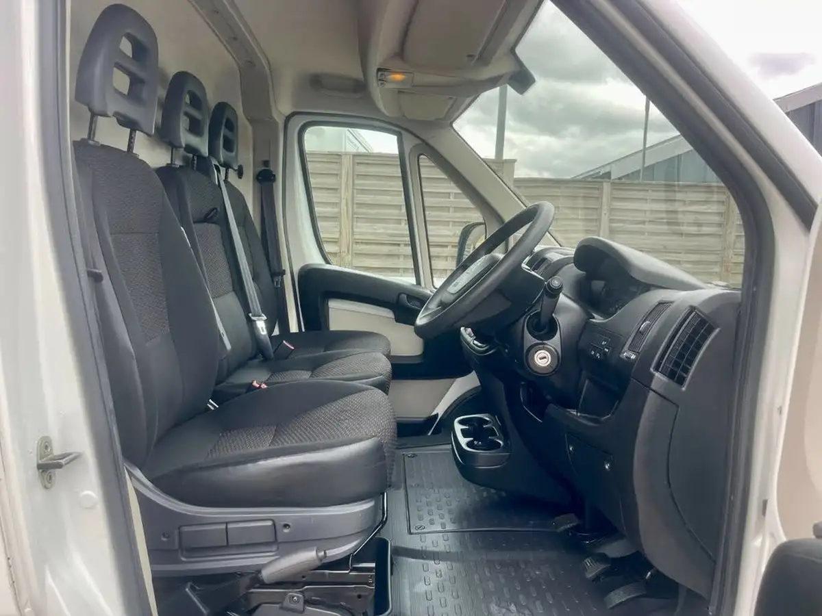 2018-citroen-relay-20bluehdi-35-l2h2-big-13