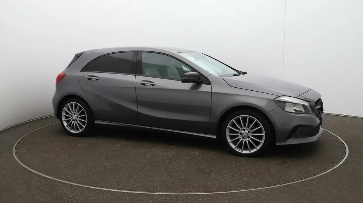 2018-mercedes-benz-a-class-15d-a180d-sport-109ps-executivess-hatchback-5d-7g-dct-big-43