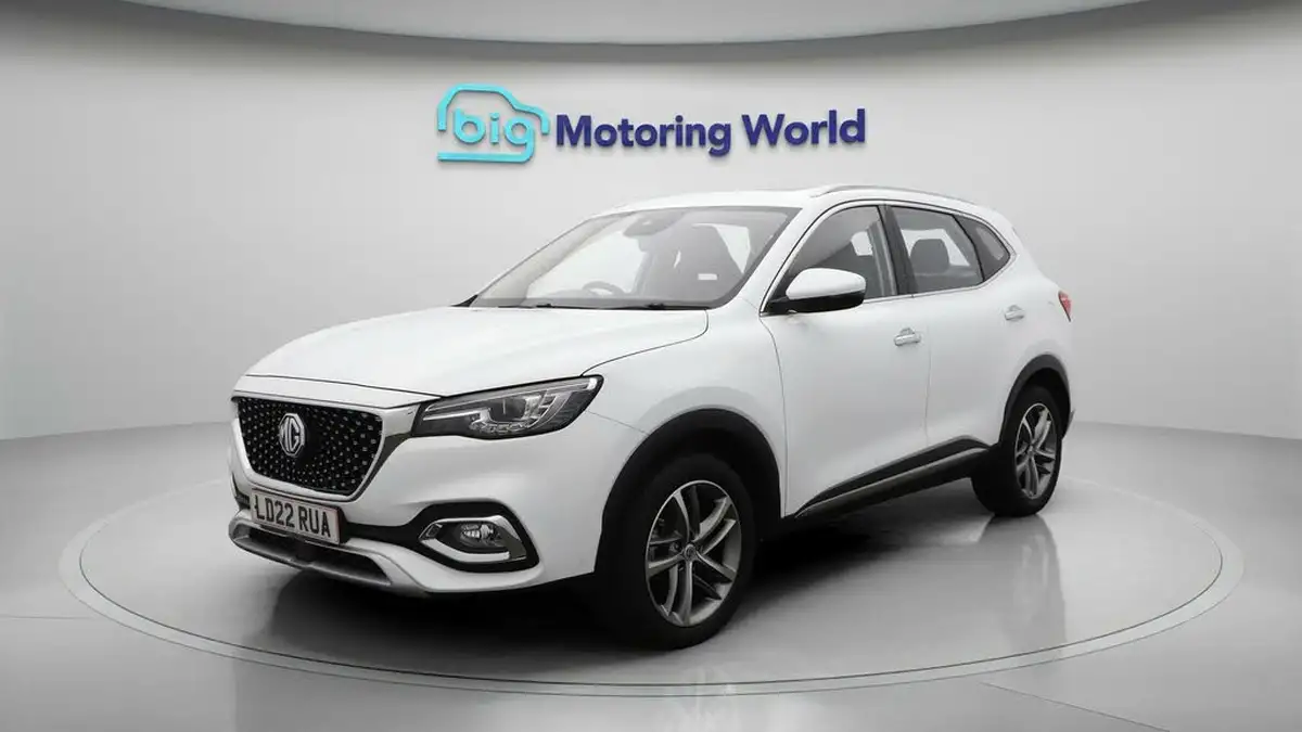 2022-mg-hs-15t-gdi-exclusive-162ps-big-3