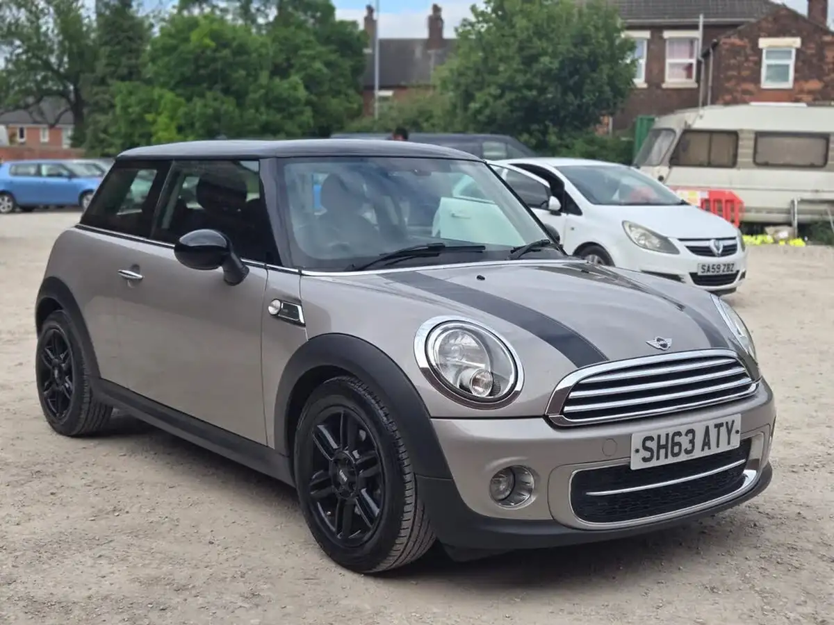 2013-mini-cooper-16td-cooper-d-baker-street-big-4
