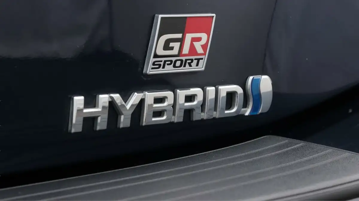 2022-toyota-corolla-18-vvt-i-gr-sport-120bhp-trk-hatchback-big-23