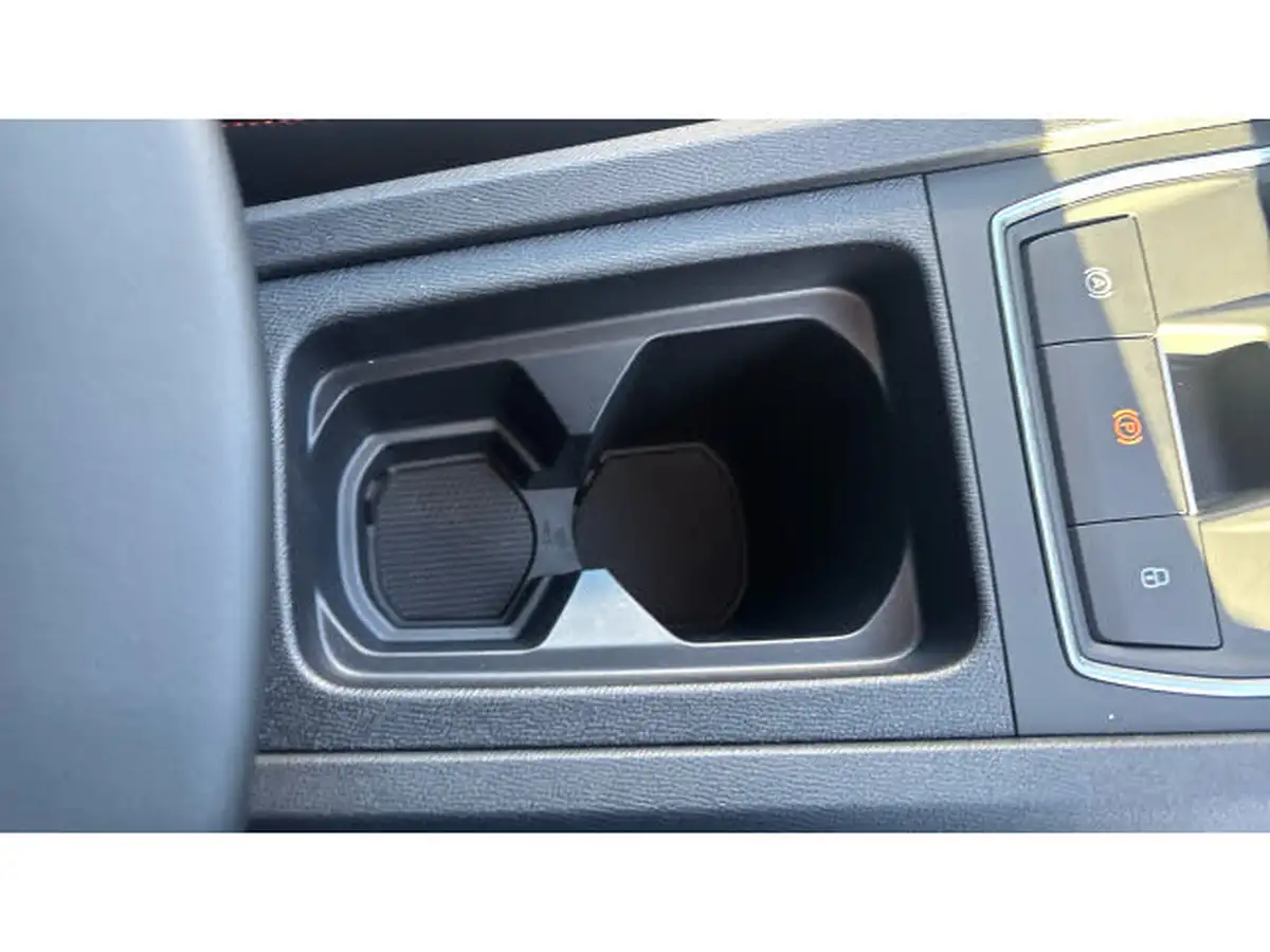 2025-seat-leon-15-e-hybrid-fr-black-edition-hatchback-big-29