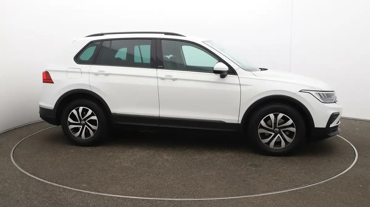 2022-volkswagen-tiguan-15-tsi-active-130ps-big-46