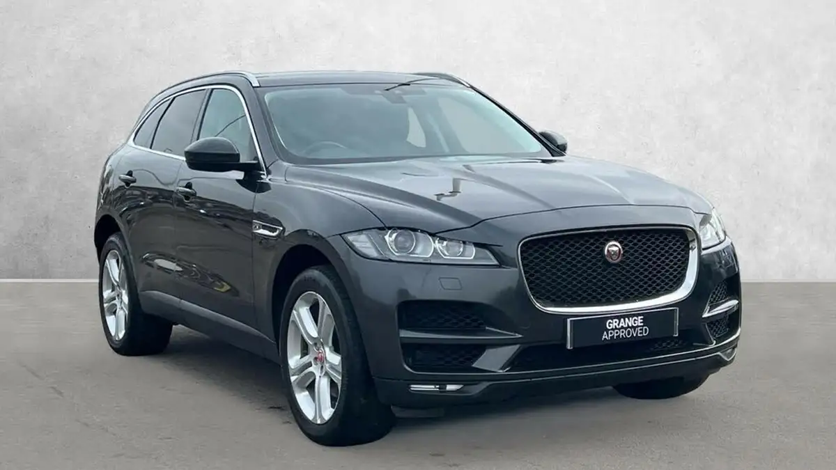 2017-jaguar-f-pace-30td-portfolio-big-0
