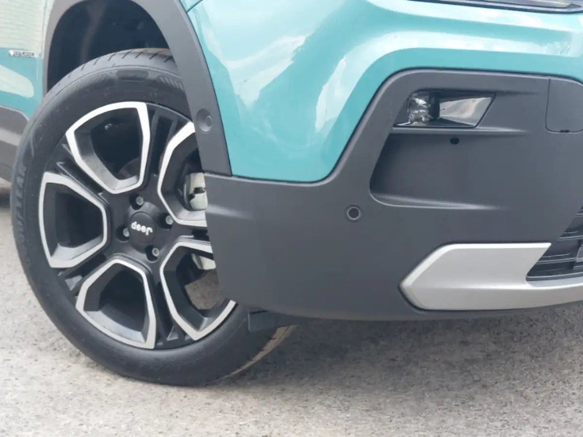 2025-jeep-avenger-12-gse-summit-big-8