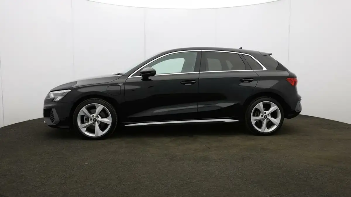 2021-audi-a3-14-40-tfsi-e-s-line-big-68