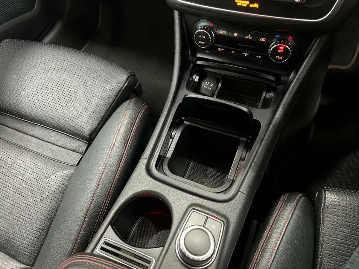 2015-mercedes-benz-cla-20-cla250-amg-ss-shooting-brake-5d-4matic-7g-dct-big-15