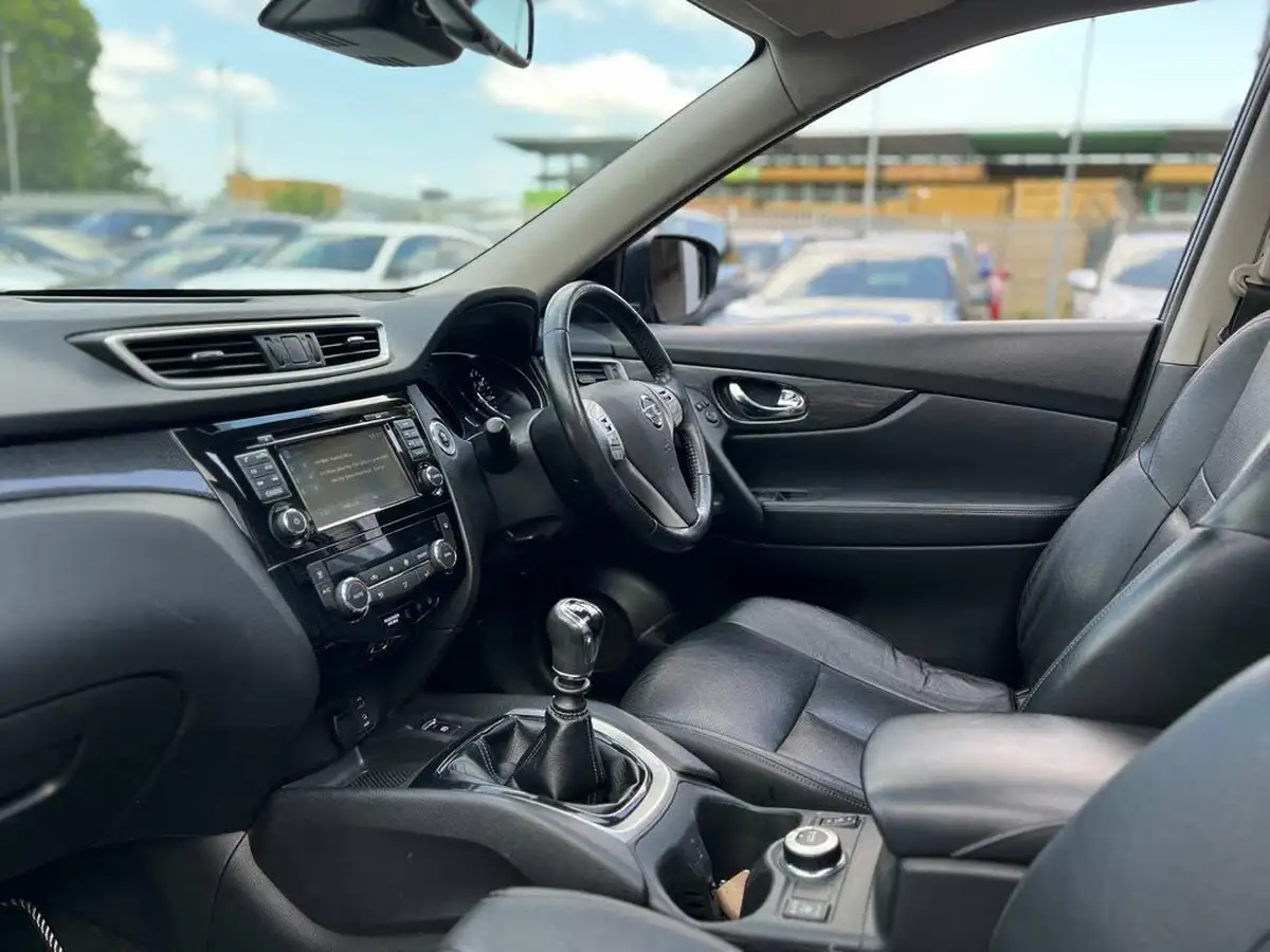 2017-nissan-x-trail-20dci-tekna-4x4-big-32