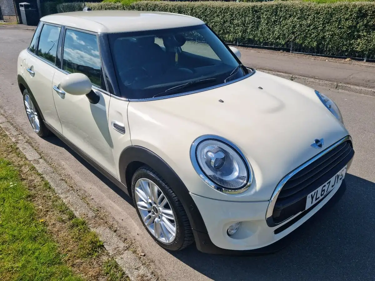 2018-mini-cooper-15td-cooper-d-ss-hatchback-5d-big-0