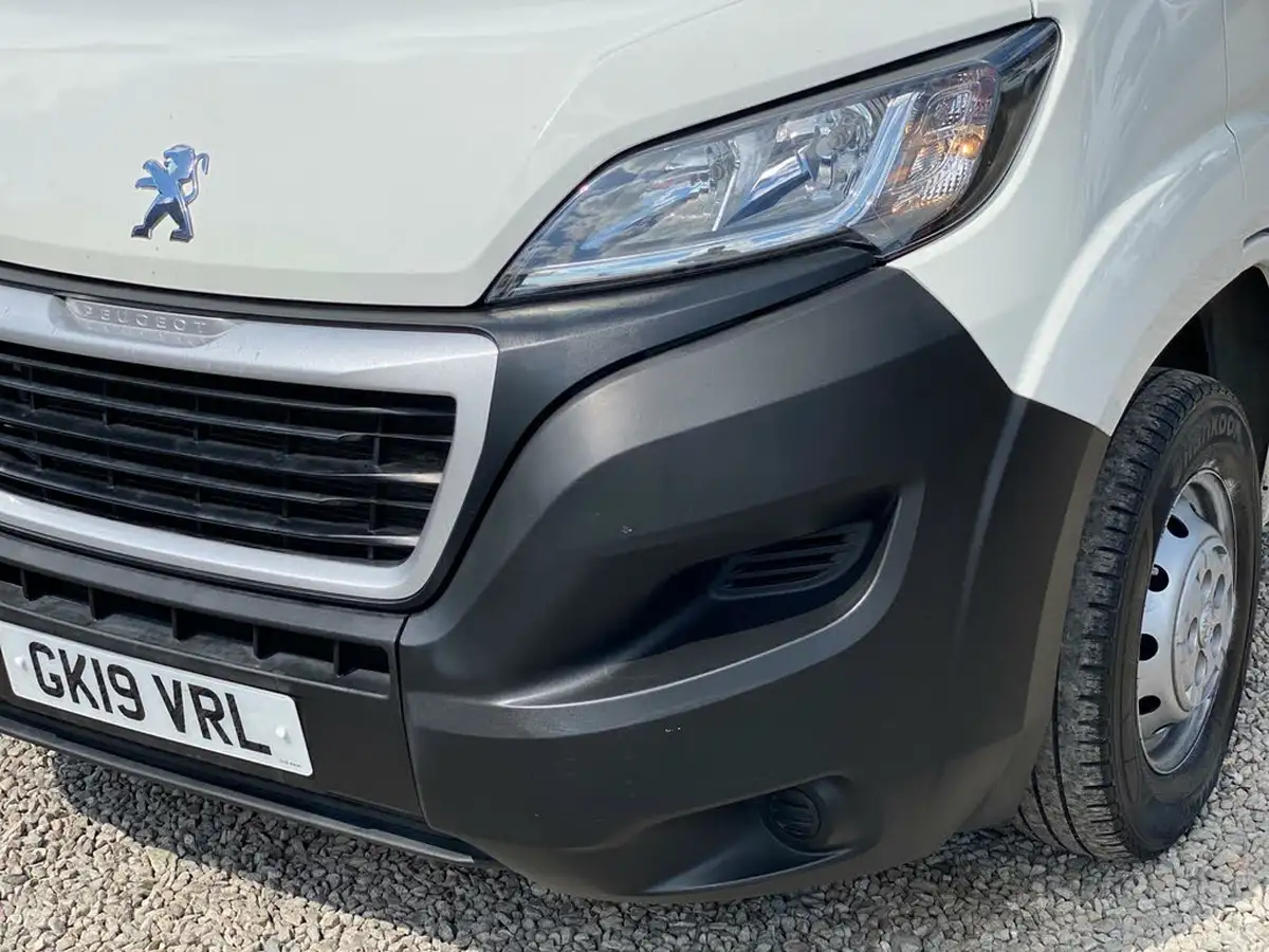2019-peugeot-boxer-20-bluehdi-professional-335-l3-h2-big-25