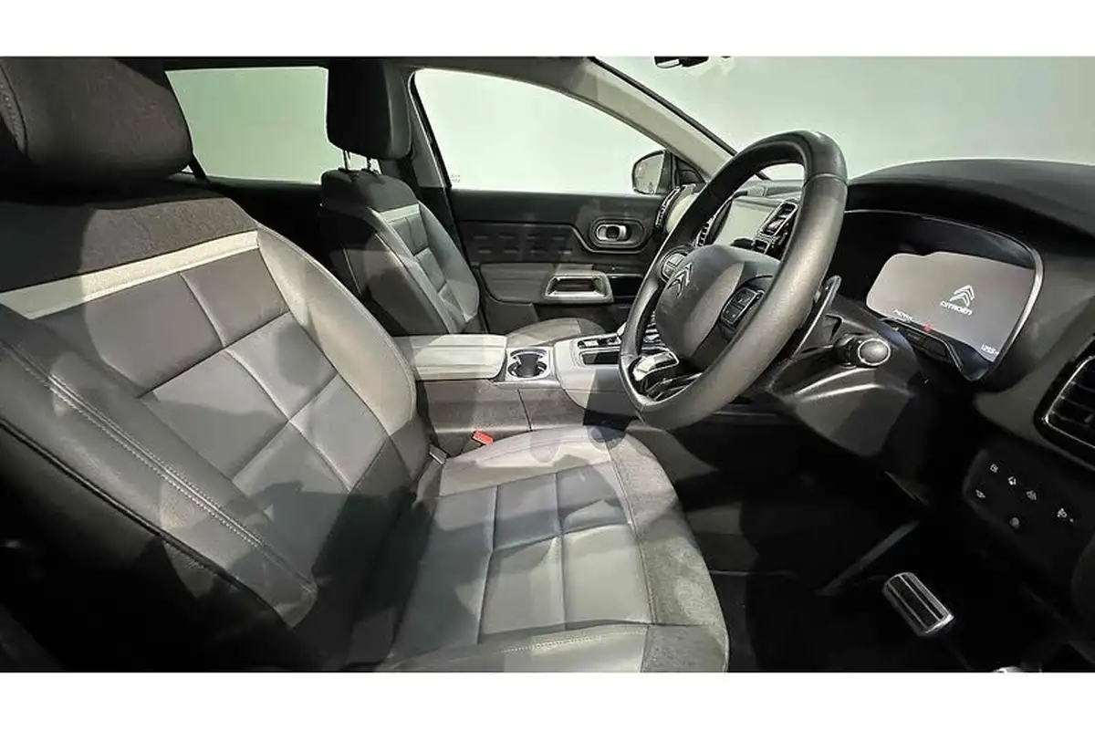2022-citroen-c5-aircross-16-puretech-shine-plus-5d-big-22