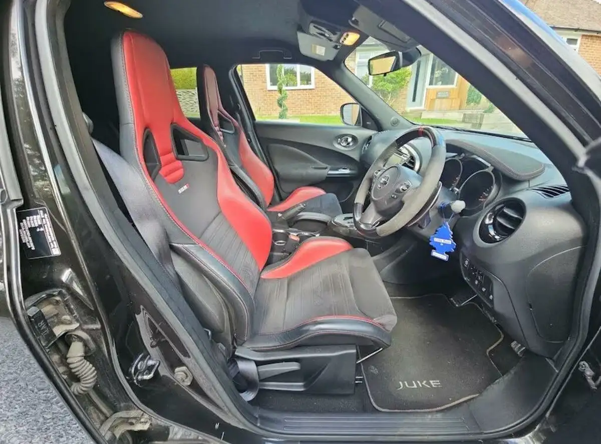 2017-nissan-juke-16-nismo-rs-214ps-4x4-m-xtronic-big-5