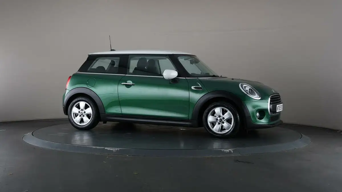 2019-mini-cooper-15-cooper-classic-hatchback-3d-big-49