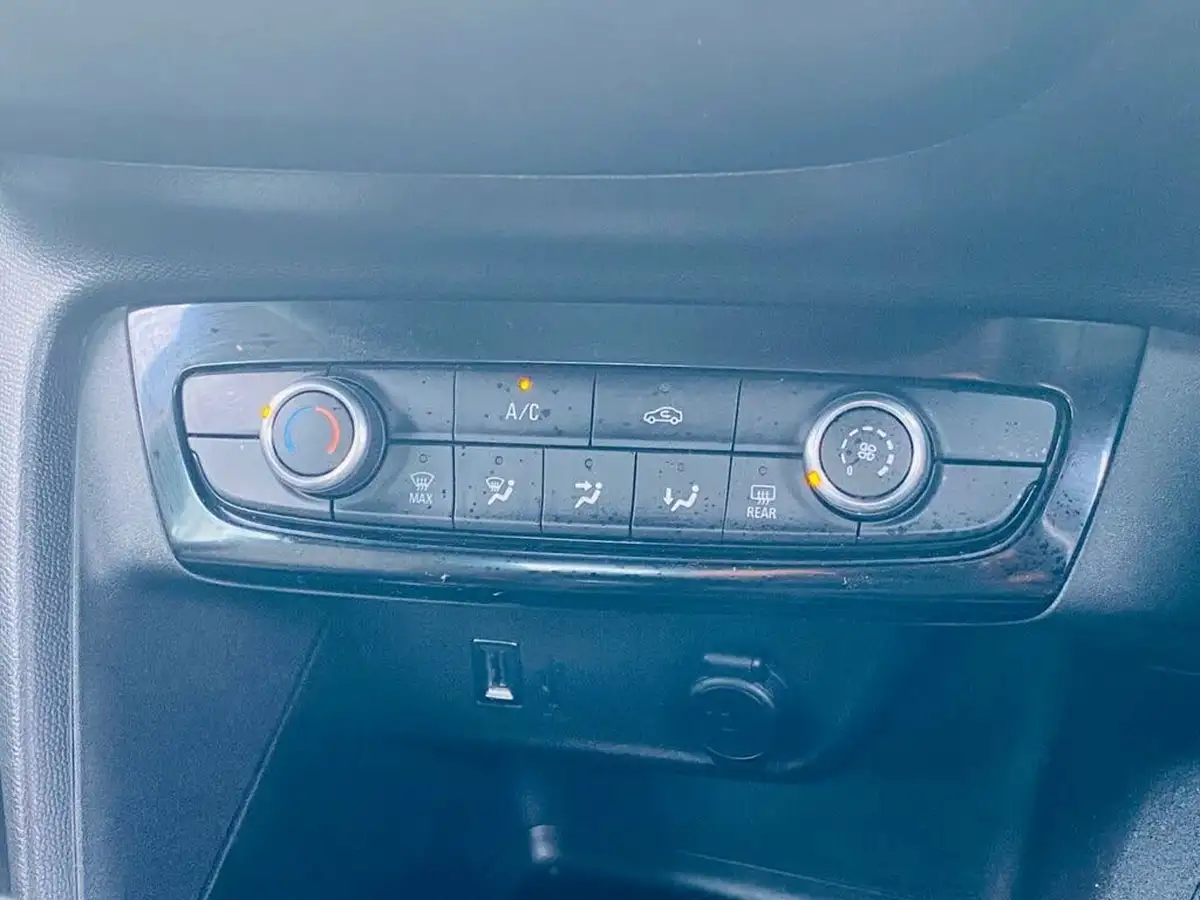 2020-vauxhall-corsa-12i-se-big-29