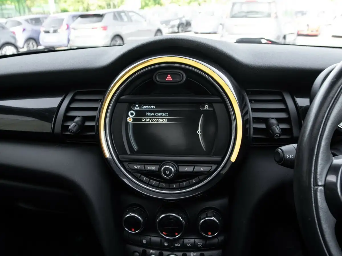 2017-mini-cooper-20-cooper-s-ss-hatchback-5d-big-25