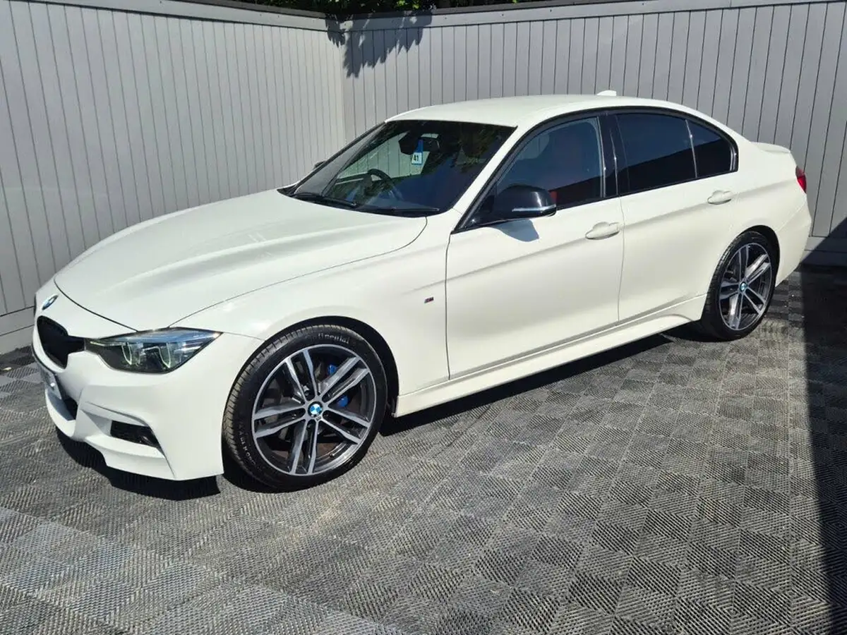 2018-bmw-3-series-20-320i-m-sport-shadow-edition-saloon-4d-auto-big-2