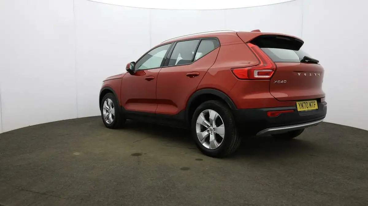 2020-volvo-xc40-20td-d3-momentum-geartronic-big-54