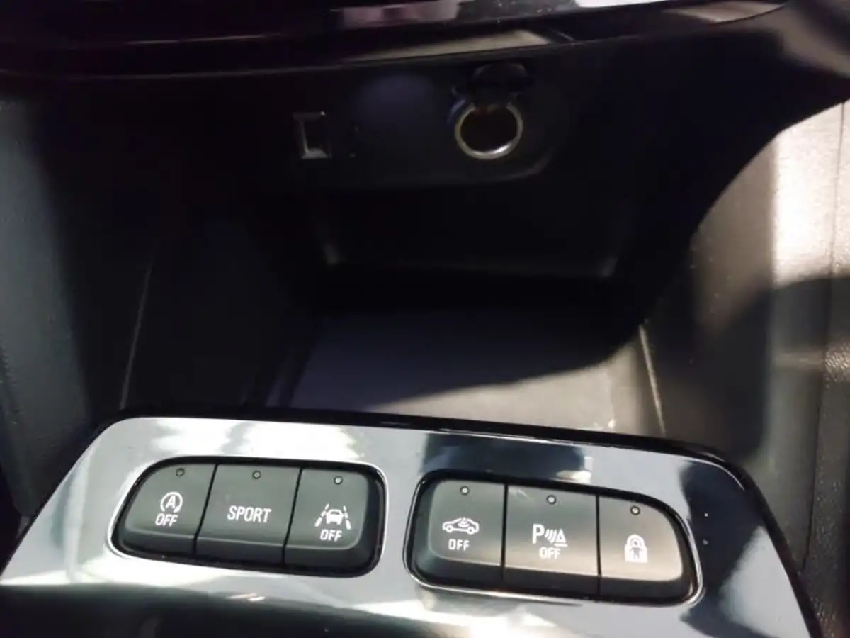 2023-vauxhall-mokka-12-gs-136ps-big-14