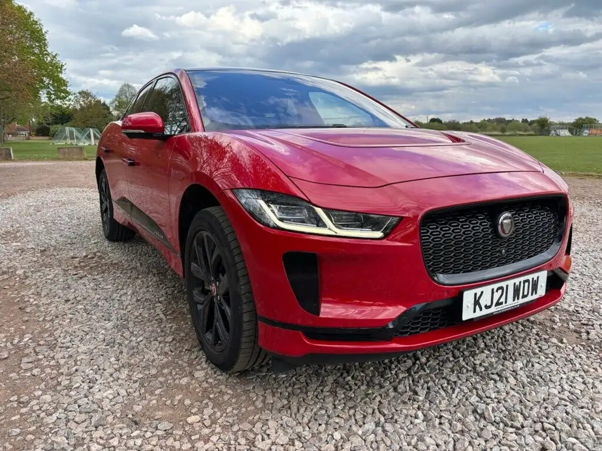 2021-jaguar-i-pace-ev400-se-big-2