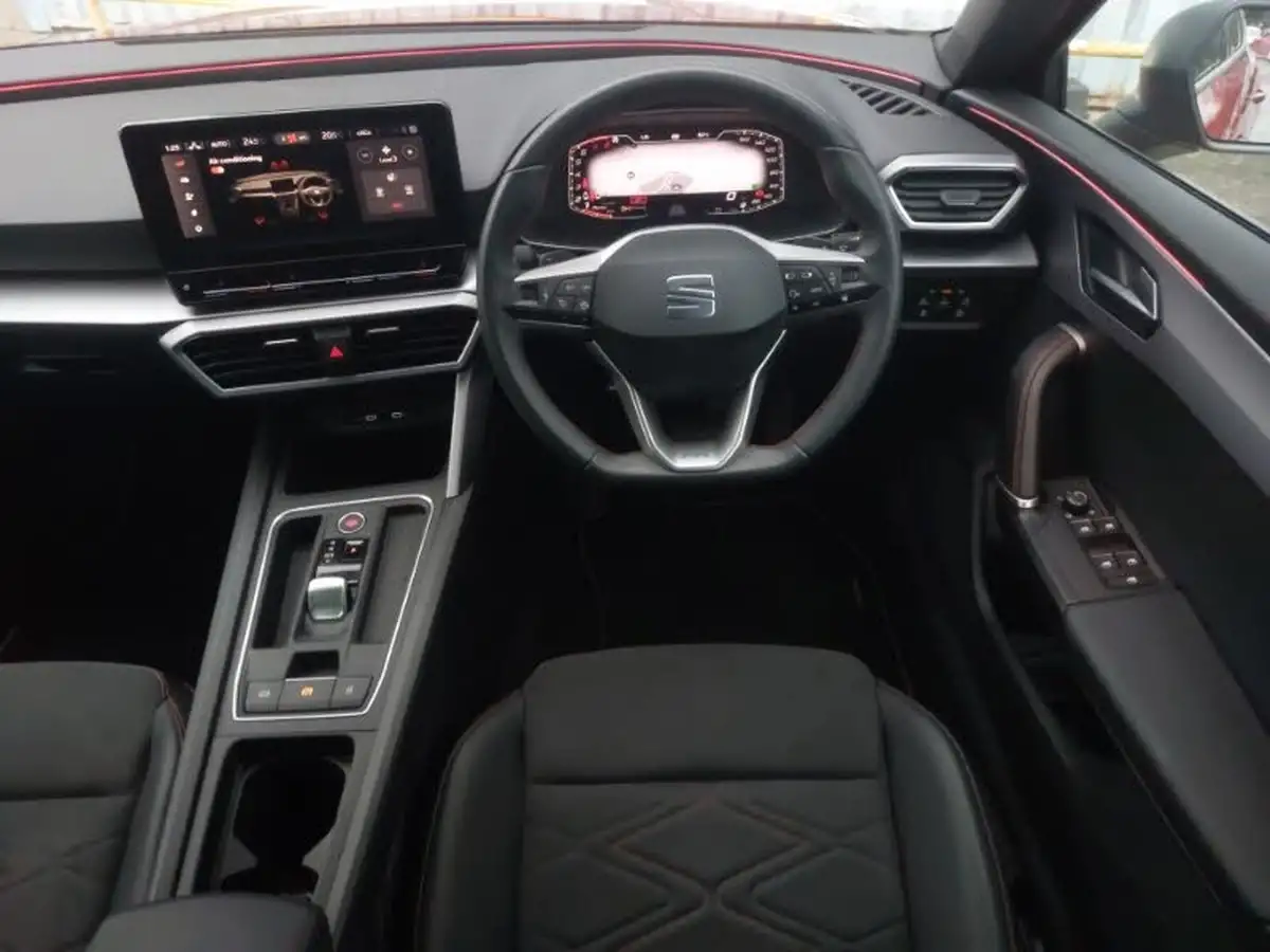 2021-seat-leon-10-etsi-evo-fr-sport-hatchback-big-6