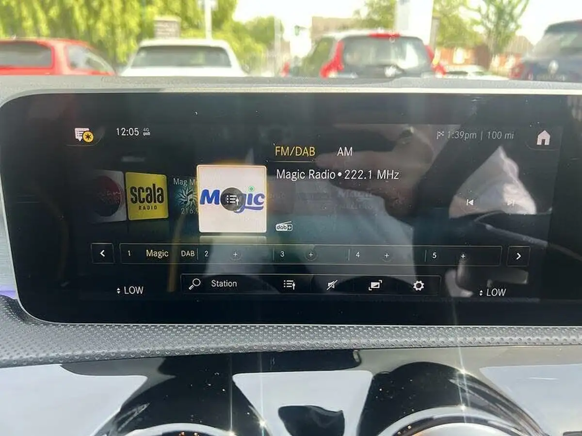 2020-mercedes-benz-a-class-20-a45-s-amg-big-37