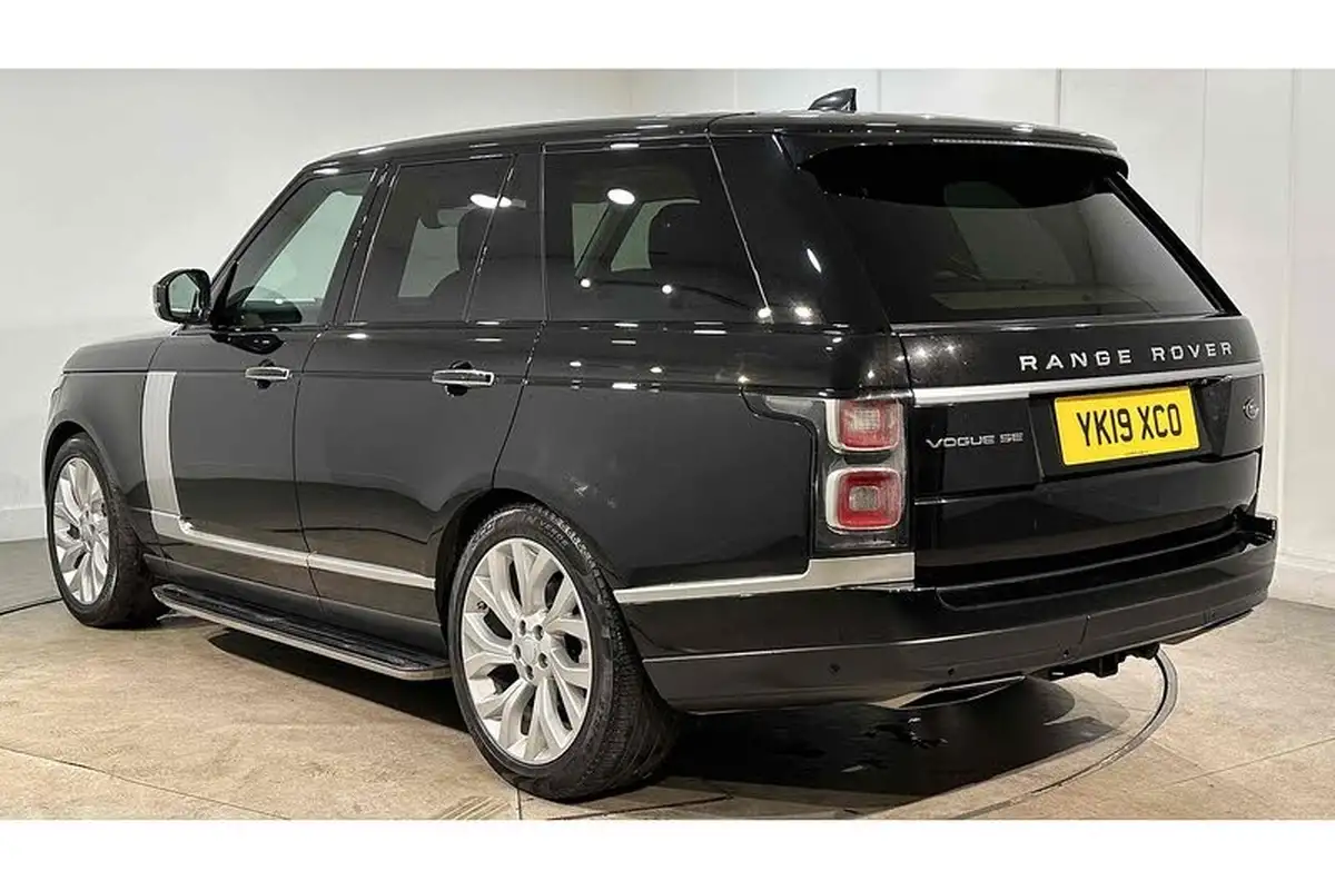2019-land-rover-range-rover-30-sd-v6-vogue-big-5