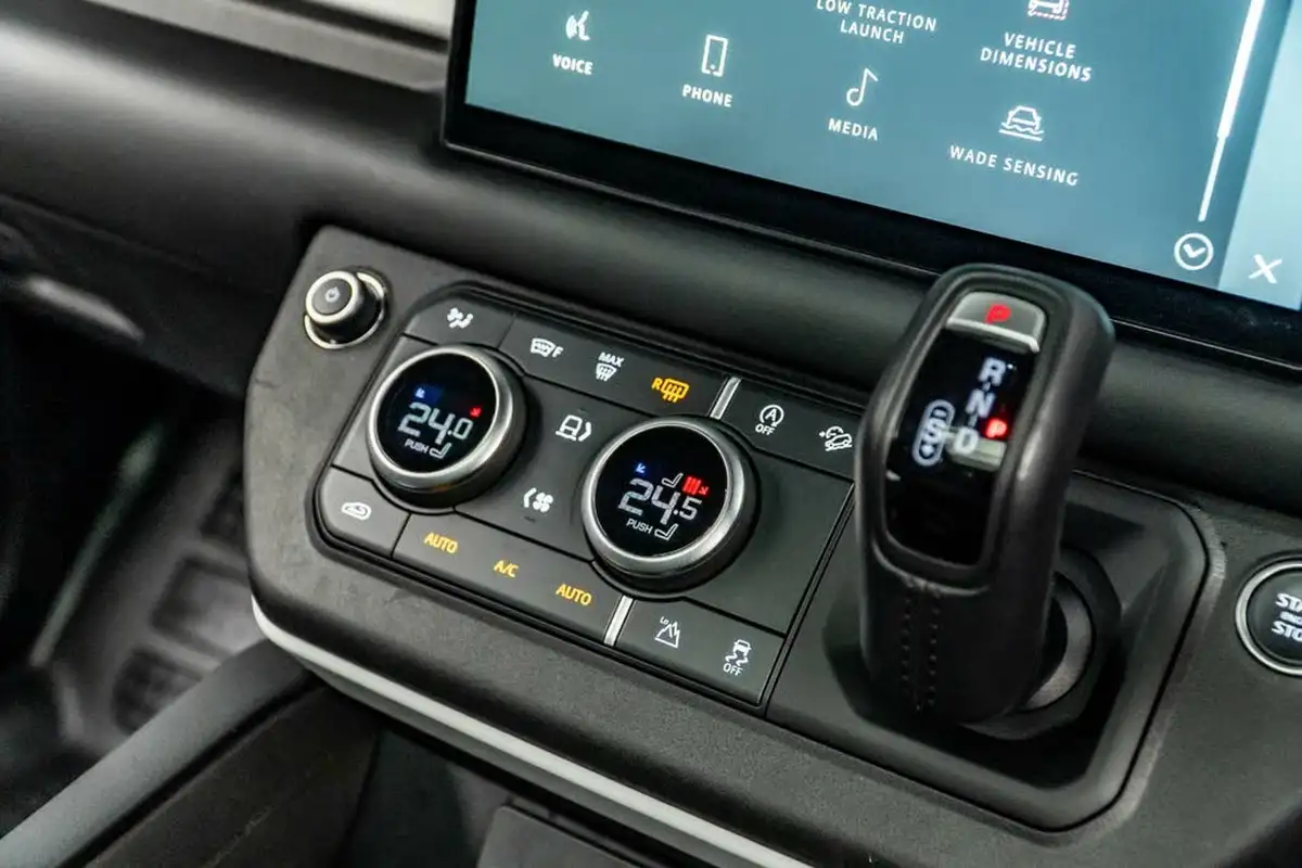 2023-land-rover-90-defender-30-d250-x-dynamic-hse-big-29