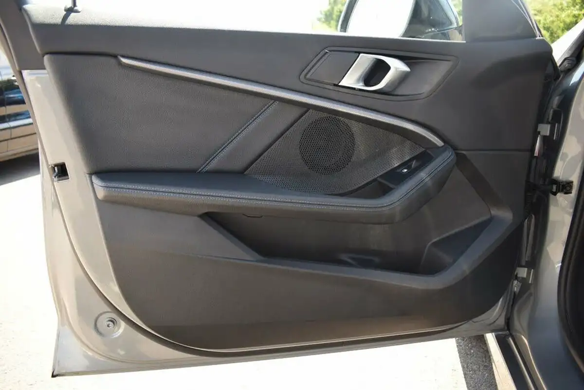 2023-bmw-1-series-15-118i-m-sport-lcp-dct-big-16