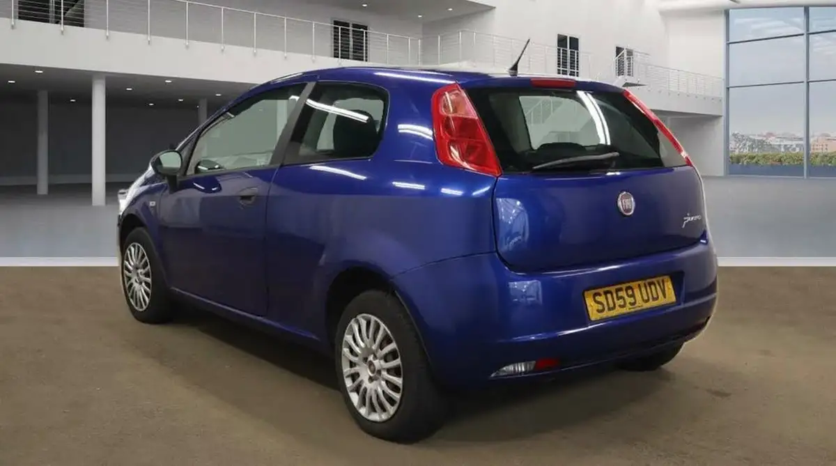 2009-fiat-grande-punto-14-active-8v-3d-big-2