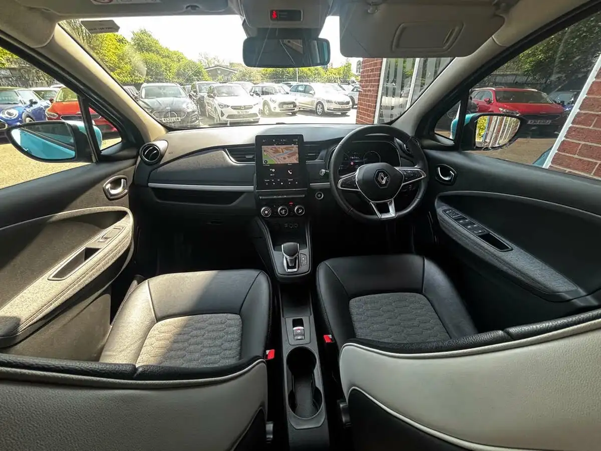 2020-renault-zoe-e-i-gt-line-rapid-charge-big-14