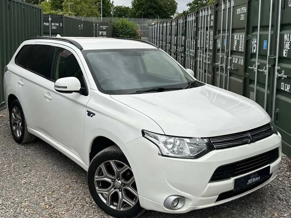 2015-mitsubishi-outlander-20-gx3h-5st-big-1