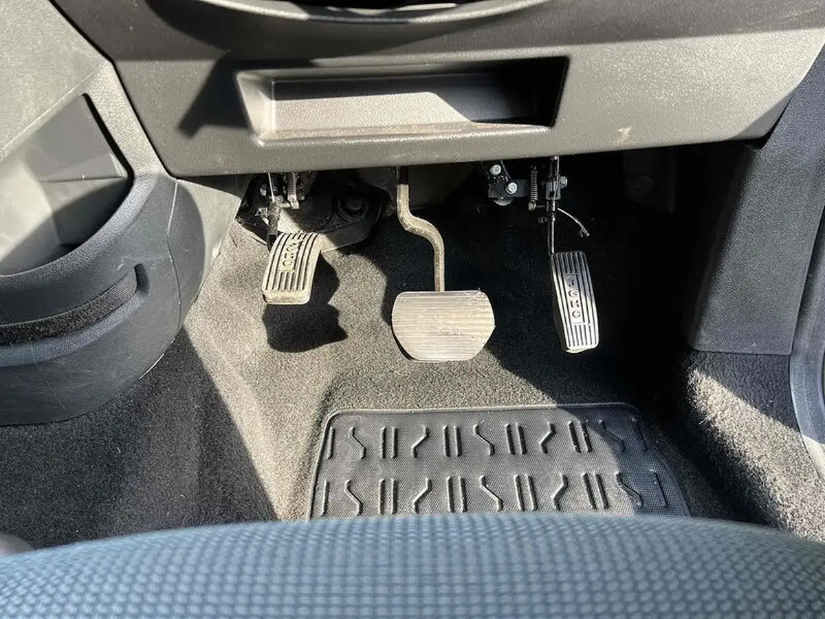 2017-citroen-berlingo-16bluehdi-multispace-feel-102ps-ss-etg6-big-29