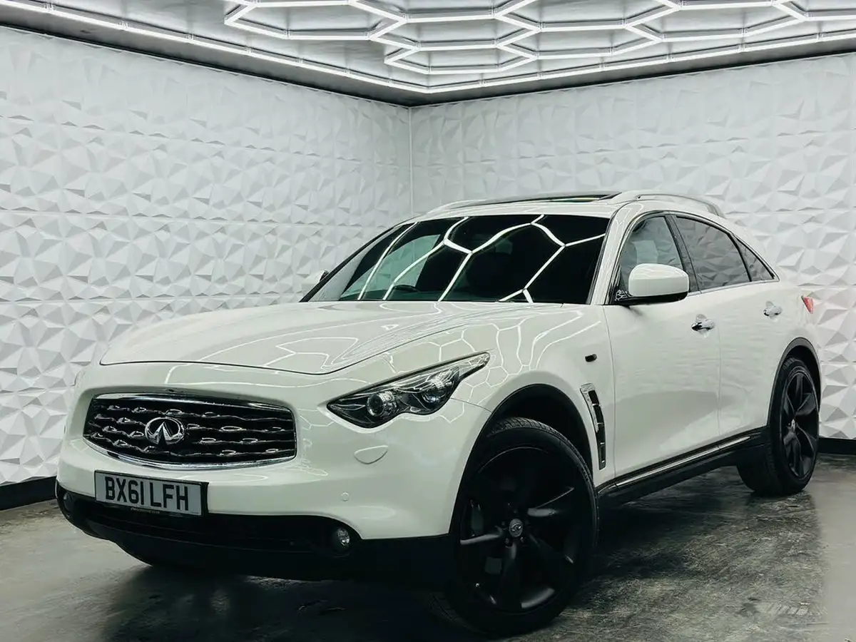 2011-infiniti-fx-30td-gt-big-63