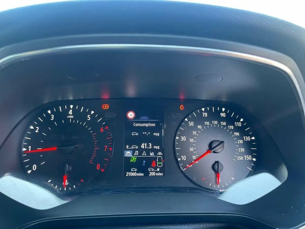 2021-renault-captur-10-tce-iconic-90ps-big-8