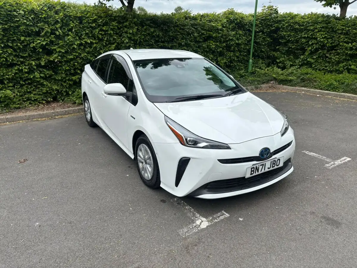 2021-toyota-prius-big-1