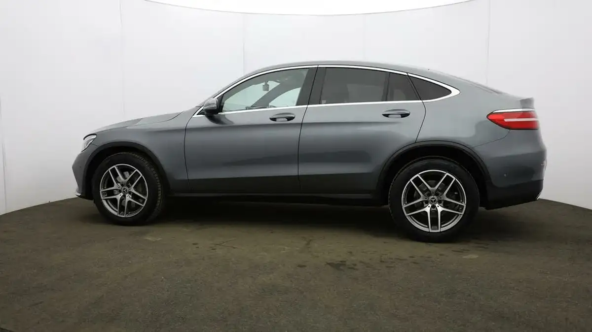 2018-mercedes-benz-glc-class-21d-glc220d-amg-line-ss-coupe-4d-big-69