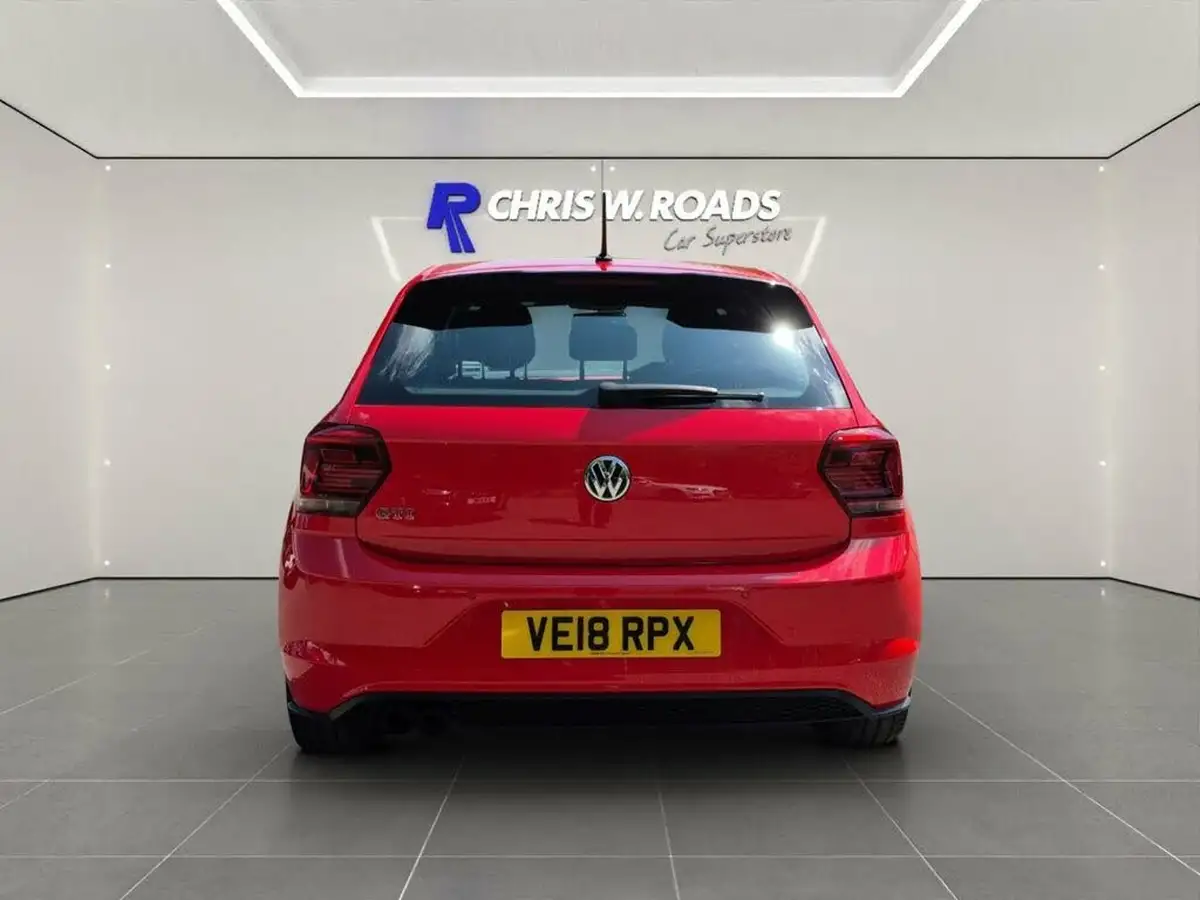 2018-volkswagen-polo-20-tsi-gti-big-11