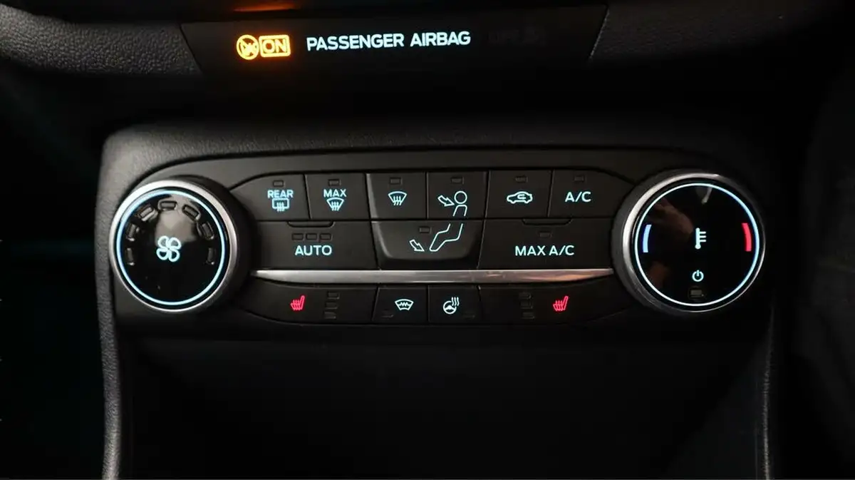 2021-ford-fiesta-10t-vignale-edition-125ps-hybrid-mhev-big-12