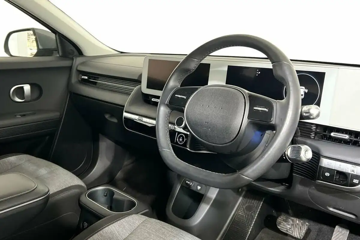2023-hyundai-ioniq-5-e-premium-228ps-77kwh-rwd-big-8